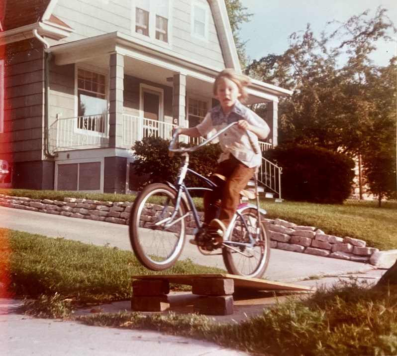 Cousin bike jump